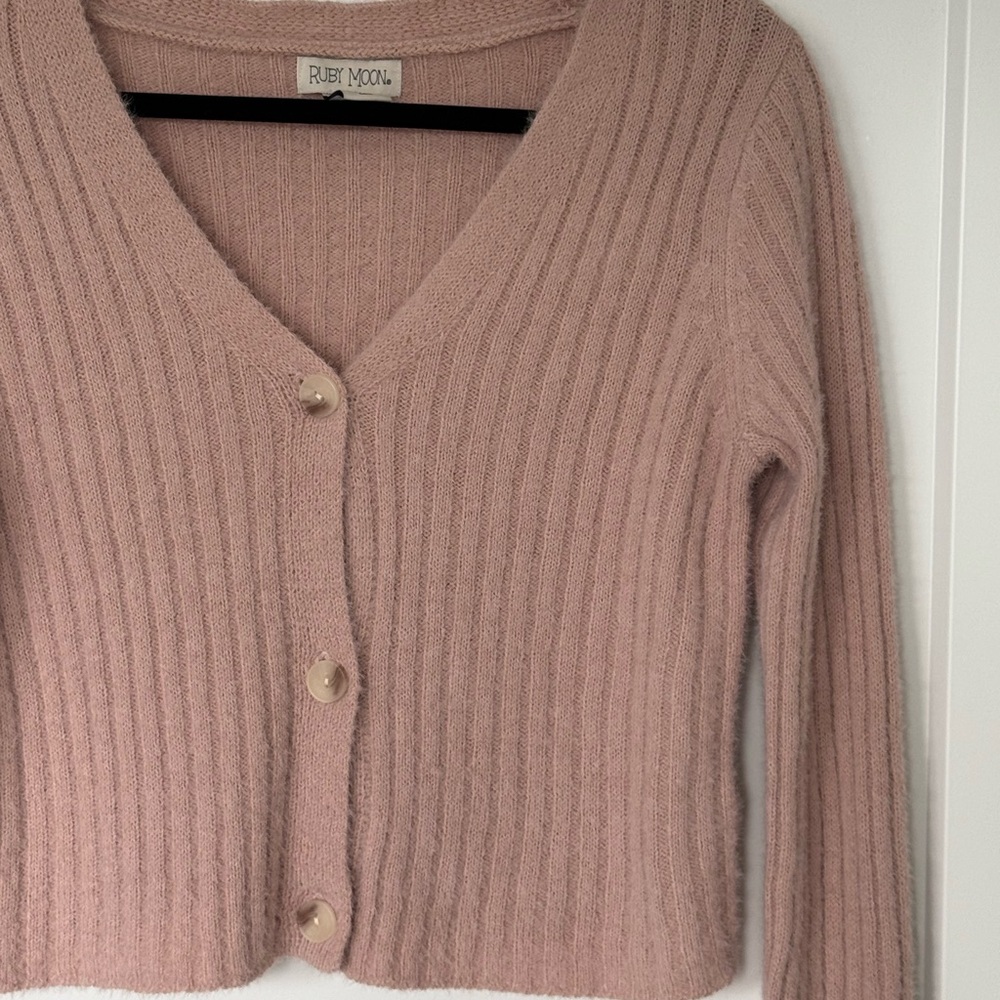 Ruby Moon Blush Ribbed Crop Cardigan - Picture 3 of 5